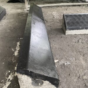 Bó vỉa bê tông giả đá vân trơn KT 23x26x100 cm