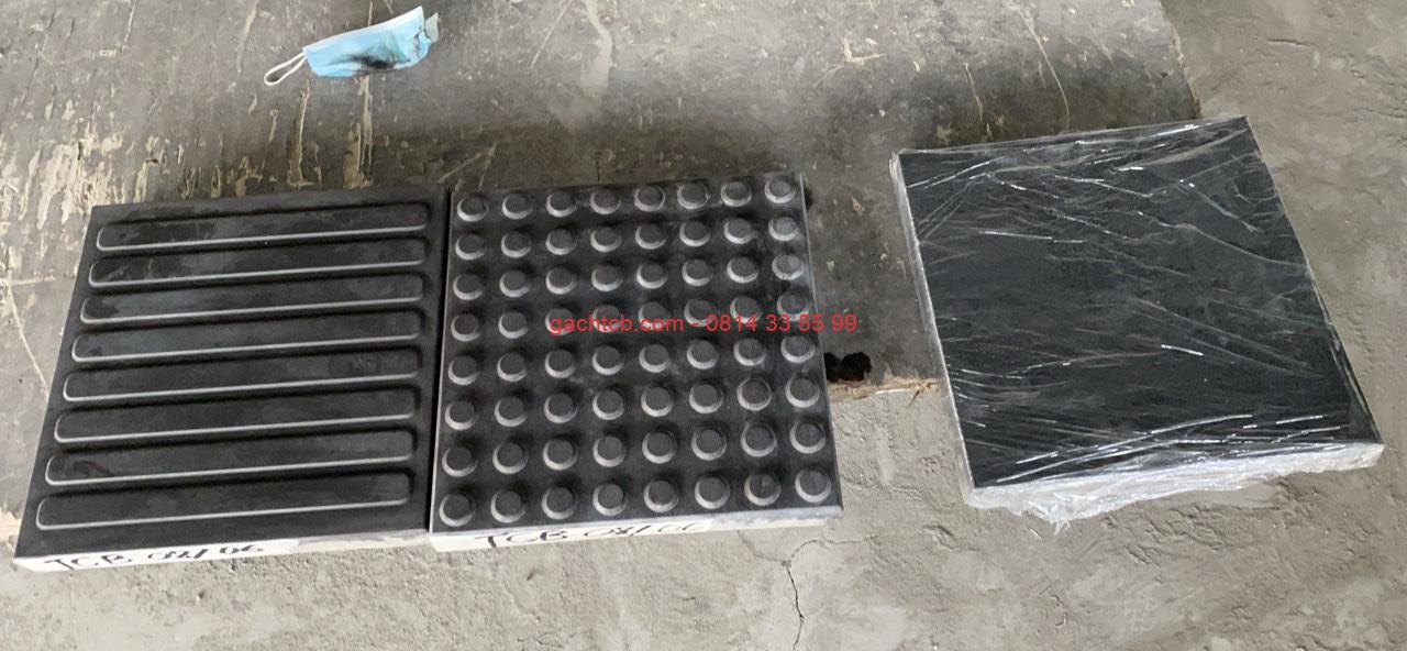 Gạch bê tông giả đá dẫn hướng 8 sọc KT 40x40x5 cm