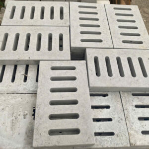 Song chắn rác - tấm Grating chất liệu bê tông UHPC KT 30x50x6 cm